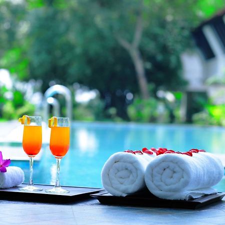 Nihara Resort And Spa Kochi Exterior foto